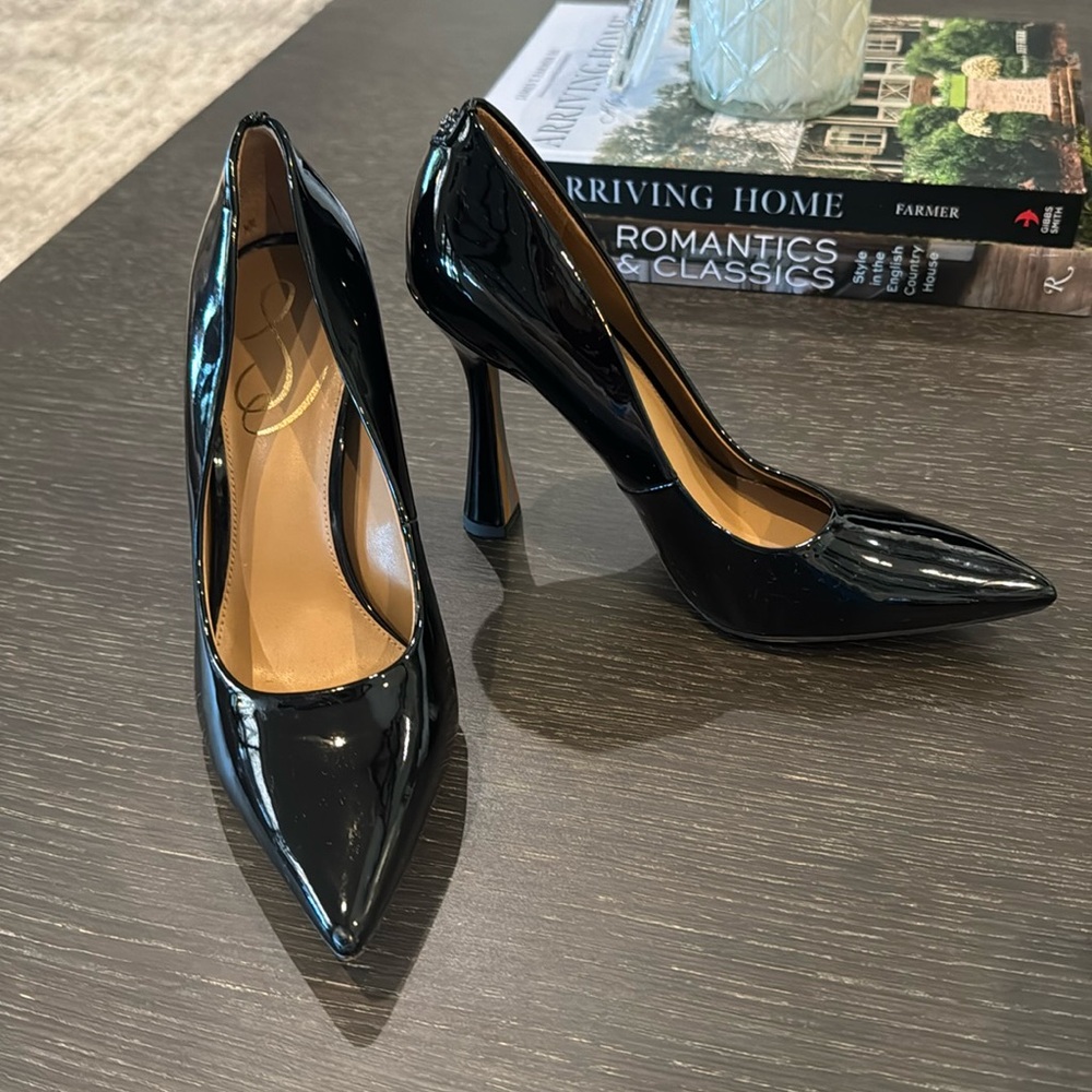 Sam Edelman, black patent flare heel pumps. Excellent use condition size 6.